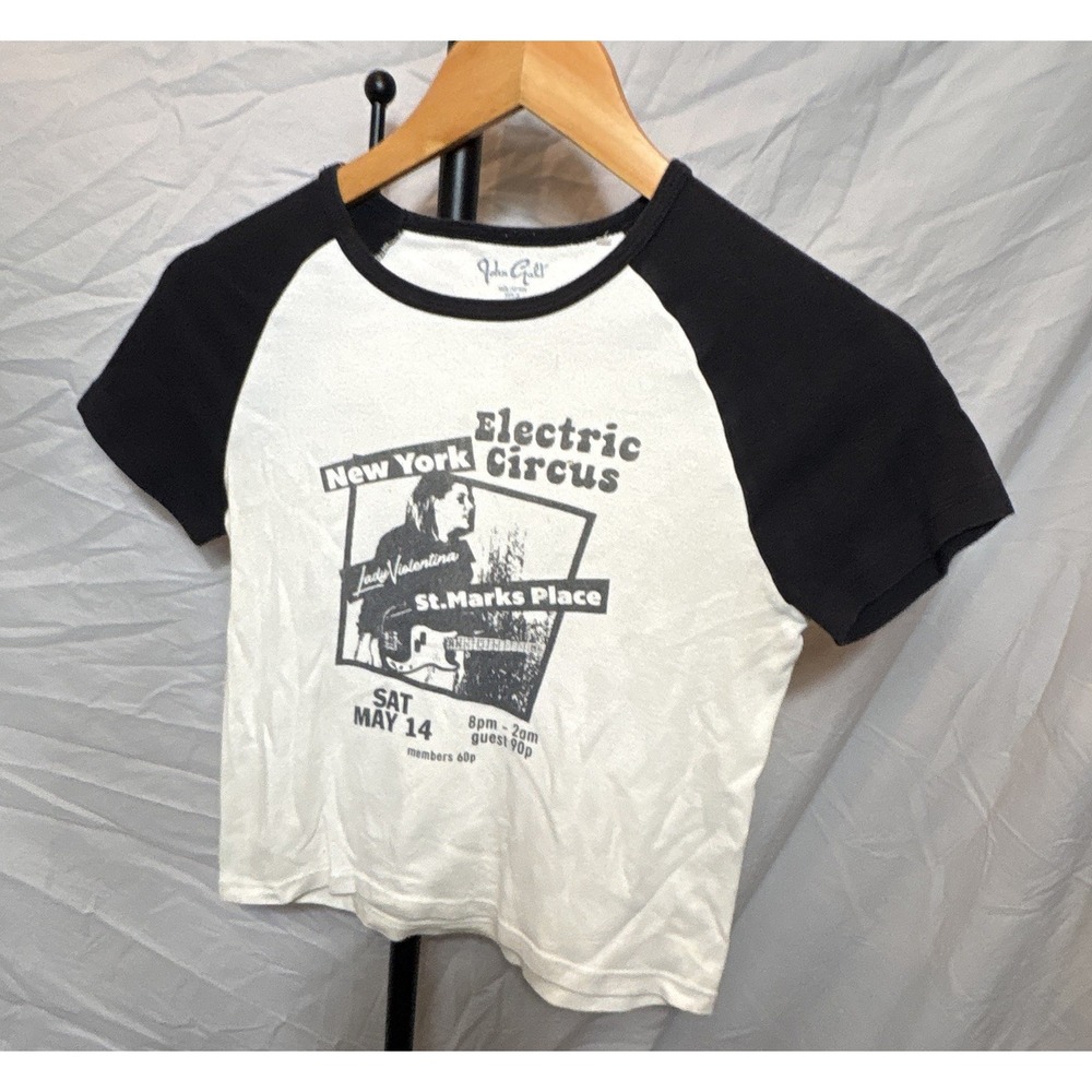 John Galt Brandy Melville Electric Circus Graphic Baby Tee Raglan Y2K St Marks